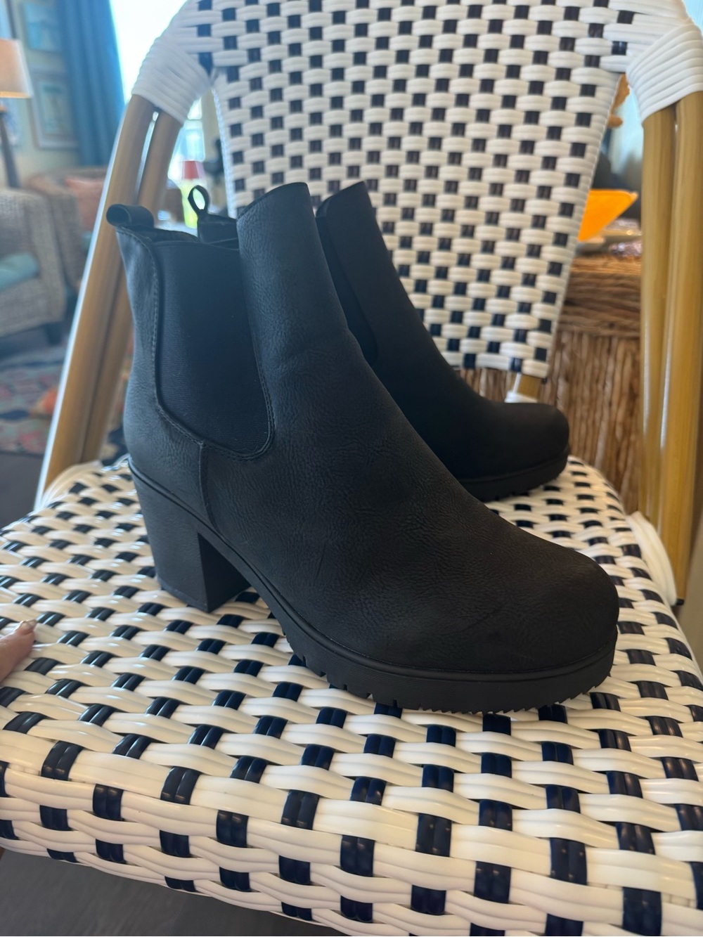 Dream Pairs Black Chunky Heel Chelsea Ankle Boots